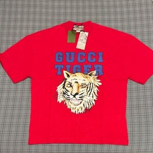 Gucci Red and Blue tiger Logo T-shirt Brand new Come with tag